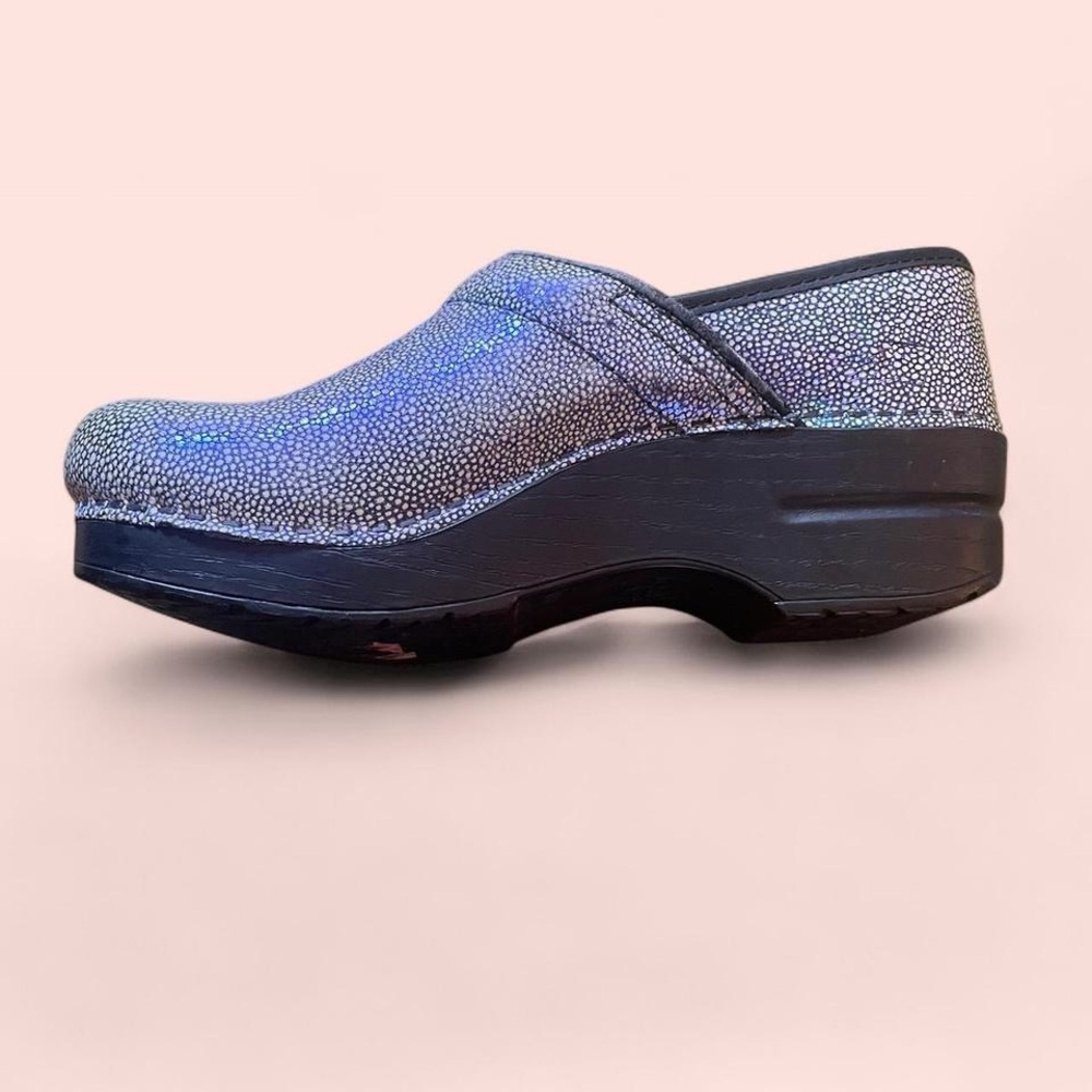 New Dansko Clogs, Women’s 37
